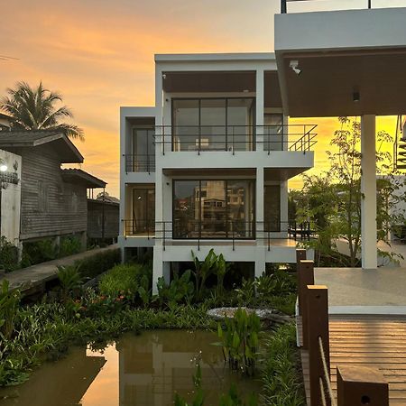 The Episode Boutique Hotel 素叻他尼 外观 照片